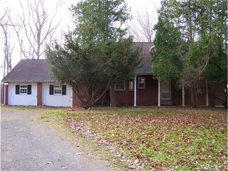 440 Stolle Rd, Elma, NY 14059