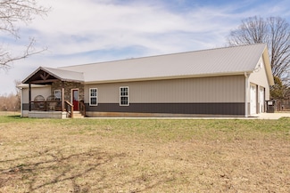 584 Birdsong Ln, Marshfield, MO 65706