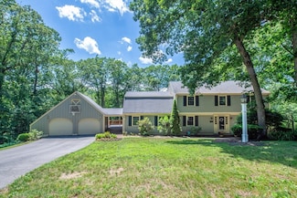 76 Parsonage Ln, Topsfield, MA 01983