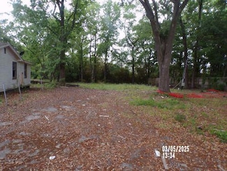 2576 Fassitt Rd, Charleston, SC 29406