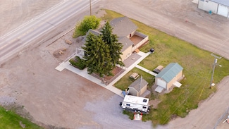 805 Teton Ave, Valier, MT 59486