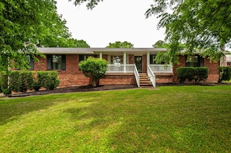 331 Indian Lake Rd, Hendersonville, TN 37075