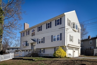 10 Laverdure Cir, Framingham, MA 01701