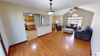 226 Darrell Dr, Elizabethtown, KY 42701