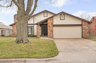 2940 W 66th St, Tulsa, OK 74132