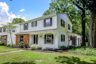 776 Cliffside Dr, Akron, OH 44313