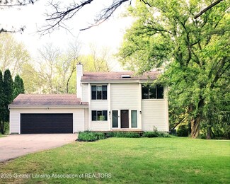 310 Piper Rd, Haslett, MI 48840