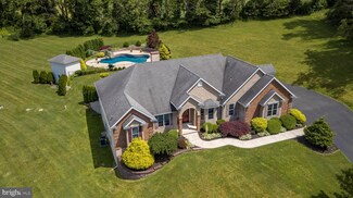 21 Laura Ct, Boyertown, PA 19512