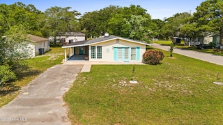 115 NE 66th St, Oak Island, NC 28465