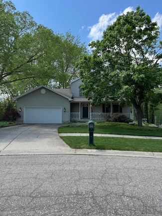 2465 Walenjus Ct, Holt, MI 48842