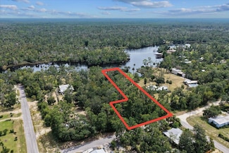 1710 1st St, Steinhatchee, FL 32359