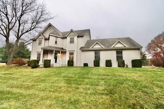 543 Fieldcrest Rd, Belvidere, IL 61008