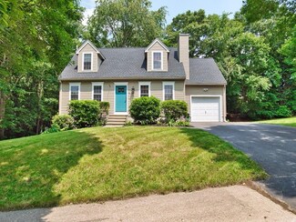 32 Arlington St, Auburn, MA 01501