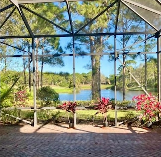 9400 Briarcliff Trace, Port Saint Lucie, FL 34986