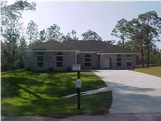 1915 Cardinal Ln, Navarre, FL 32566