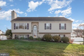 50 Rye Ln, Palmyra, PA 17078