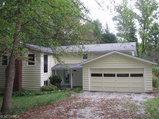 6811 Cheryl Rd, Hiram, OH 44234