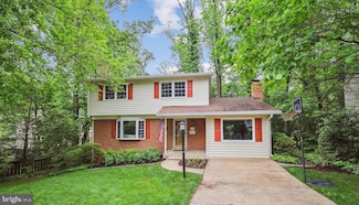 526 Poplar Dr, Falls Church, VA 22046
