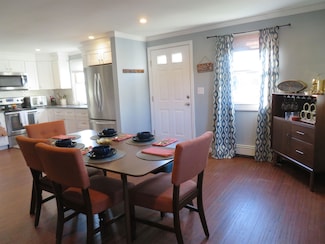 49 E Glenwood St, Nashua, NH 03060