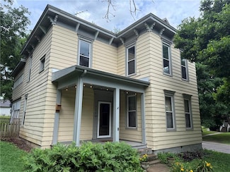 624 S St, Atchison, KS 66002
