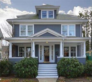 18 Howitt Rd, West Roxbury, MA 02132