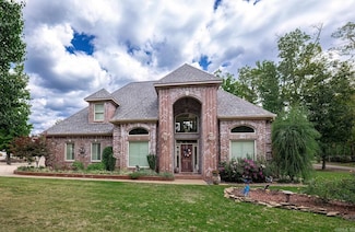 1 Vista Ln, Hot Springs Village, AR 71909