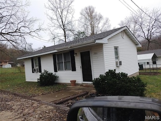 206 N Zeilgler Unit A, Pilot Knob, MO 63663