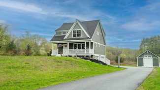 21 Lovering Rd, North Hampton, NH 03862