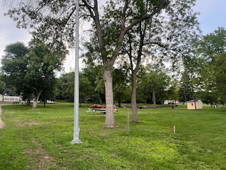 601 High St, Big Stone City, SD 57216
