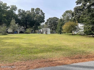 18 & 19 King Blount Dr, Bayview, NC 27808