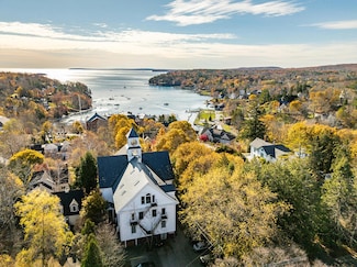 10 Summer St Unit 7, Rockport, ME 04856