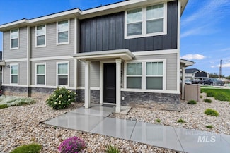 2312 E Spice Loop Unit 3, Nampa, ID 83687