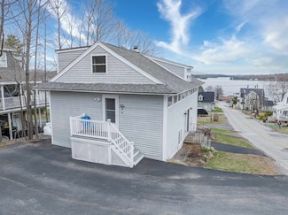 85 Tower St, Laconia, NH 03246
