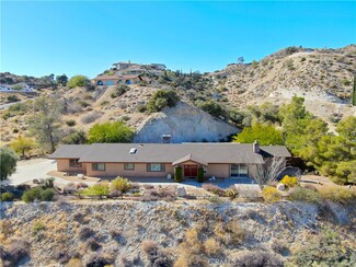54046 Ridge Rd, Yucca Valley, CA 92284