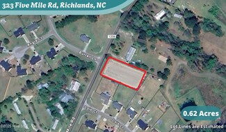 323 Five Mile Rd, Richlands, NC 28574