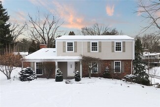 2453 Southvue Dr, Pittsburgh, PA 15241