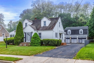 125 Deerfield Rd, Sayreville, NJ 08872