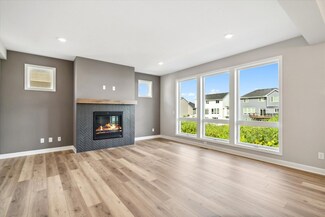 15068 Ardmullivan Ln, Rosemount, MN 55068