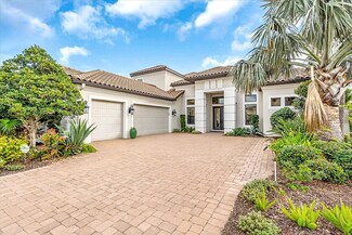 4825 Benito Ct, Bradenton, FL 34211