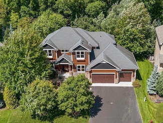 6415 Queensland Ln N, Osseo, MN 55311