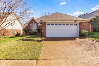 1538 Beringer Dr, Cordova, TN 38018