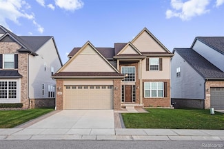 4882 E Stonegate Cir, Lake Orion, MI 48359