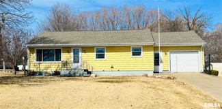204 & 102 W Wyoming Ave, Onslow, IA 52321