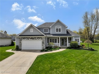 116 Huntington Woods Dr, Madison, OH 44057