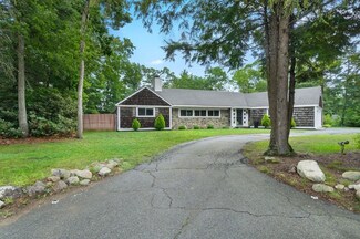 24 Fern Cir, Brockton, MA 02301