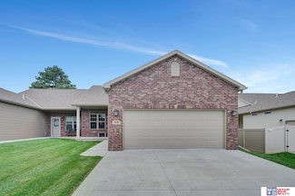 8178 Regent Dr, Lincoln, NE 68507