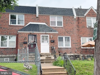 6736 Leonard St, Philadelphia, PA 19149