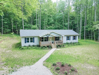 3014 Split Wood Ct, Oxford, NC 27565