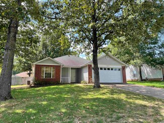 1907 Daylily Dr, Bryant, AR 72022