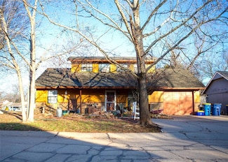 2202 Crestwood Dr, Stillwater, OK 74075